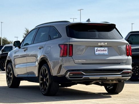 Used 2023 Kia Sorento SX image 6