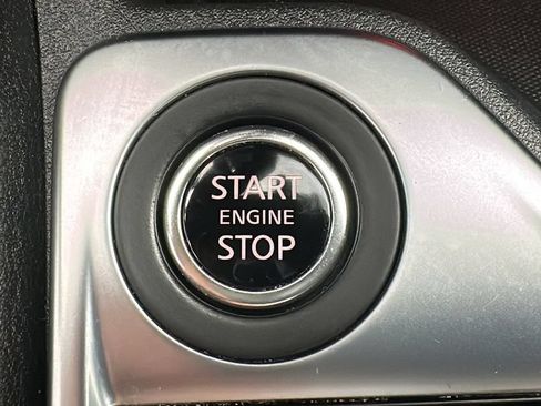 Used 2025 Nissan Sentra SV FWD image 23