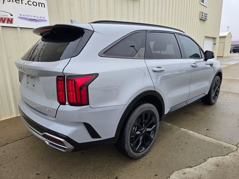 Used 2023 Kia Sorento SX AWD/4WD image 5