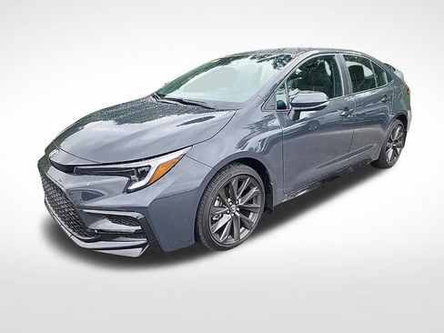 Used 2026 Toyota Corolla SE FWD image 2