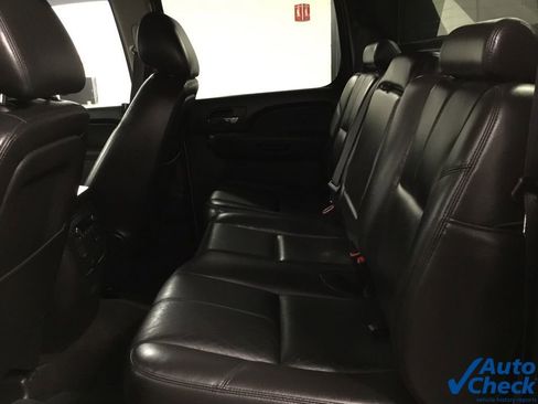 Used 2012 Chevrolet Avalanche LT w/ Suspension Package, Off-Road image 30