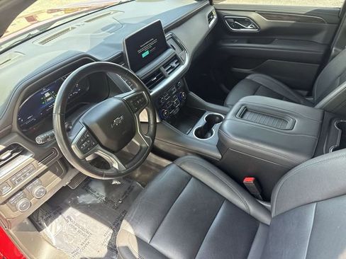 Used 2022 Chevrolet Tahoe Z71 w/ Luxury Package AWD/4WD image 19