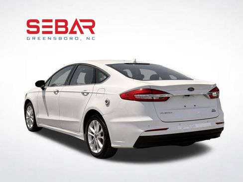 Used 2020 Ford Fusion SE FWD image 8