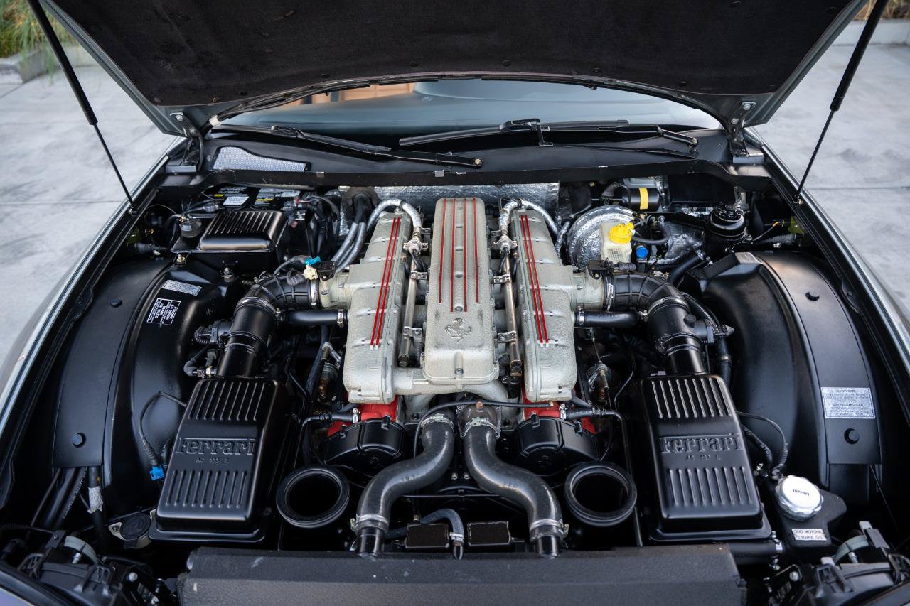 Used 2001 Ferrari 550 Maranello Coupe RWD image 12