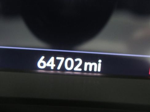 Used 2022 Cadillac XT6 Premium Luxury w/ Technology Package image 14