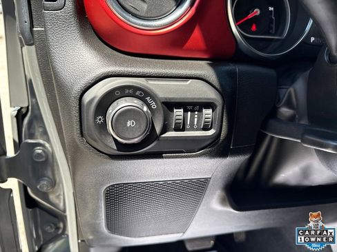Used 2022 Jeep Wrangler Unlimited Rubicon w/ LED Lighting Group AWD/4WD image 52