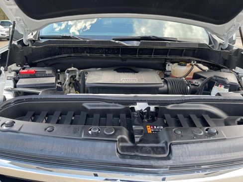 Used 2025 Chevrolet Silverado 1500 LT AWD/4WD image 22