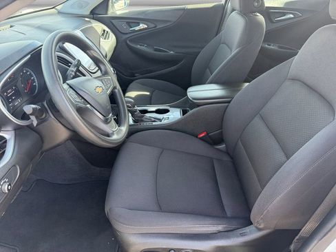 Used 2024 Chevrolet Malibu LT image 10