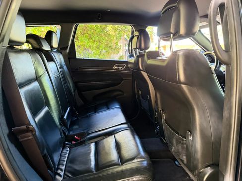 Used 2018 Jeep Grand Cherokee Limited AWD/4WD image 25