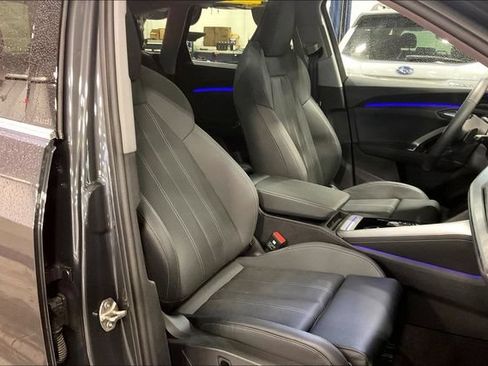 Certified 2025 Audi Q5 Premium Plus w/ Premium Plus AWD/4WD image 7