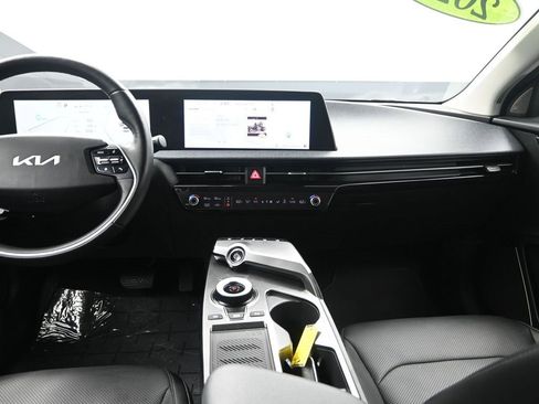 Certified 2022 Kia EV6 Wind w/ Wind Technology Package image 31