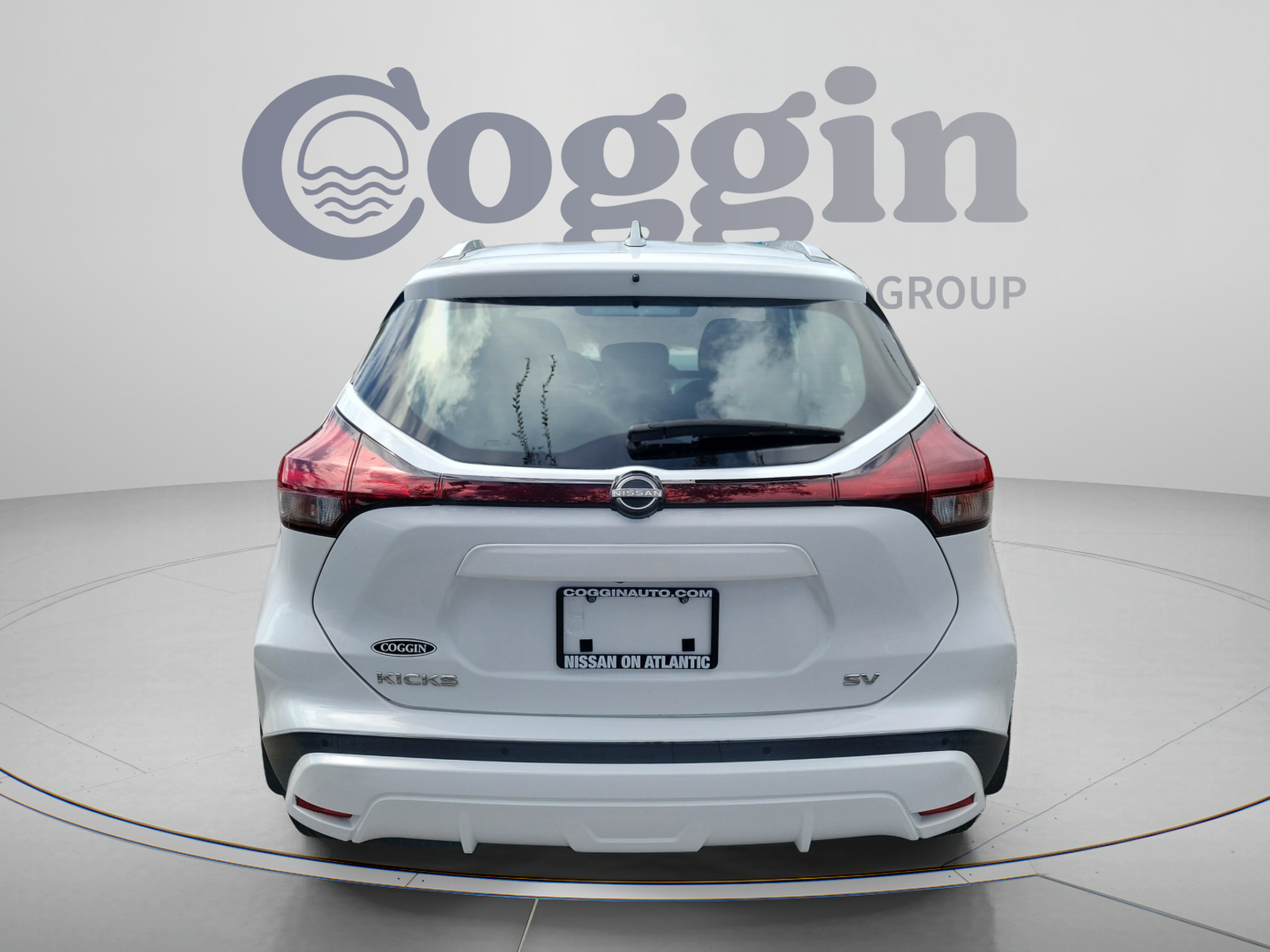 Certified 2022 Nissan Kicks SV FWD image 3