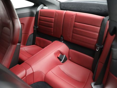 Used 2021 Porsche 911 Turbo S image 19