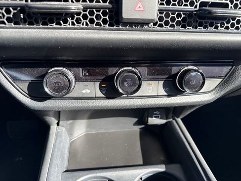 Certified 2023 Honda HR-V LX image 31