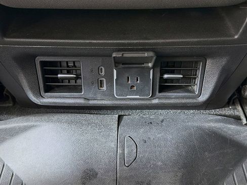 Used 2024 Chevrolet Silverado 2500 LT image 24