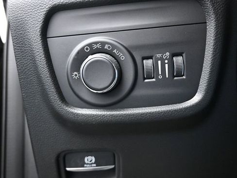 New 2026 Jeep Grand Cherokee L 4WD image 15