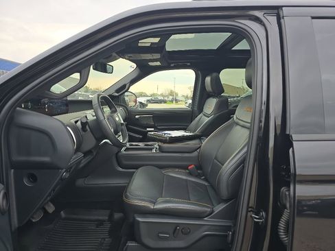 Used 2025 Ford Expedition Tremor AWD/4WD image 12