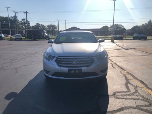 Used 2013 Ford Taurus SEL FWD image 5