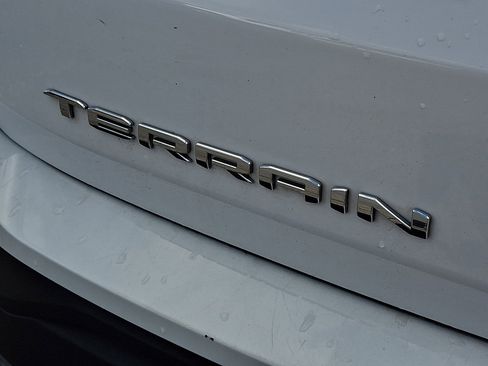Used 2024 GMC Terrain SLE w/ Driver Convenience Package AWD/4WD image 30