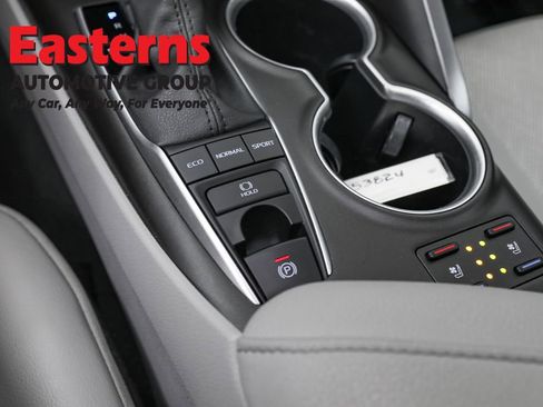 Used 2023 Toyota Camry XLE w/ Navigation Package image 20