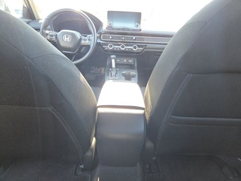 Certified 2022 Honda Civic EX image 27