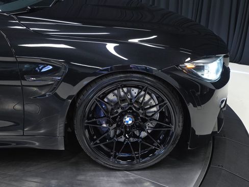 Used 2018 BMW M4 Coupe RWD image 40