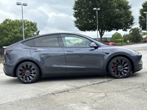Used 2022 Tesla Model Y Performance AWD/4WD image 31