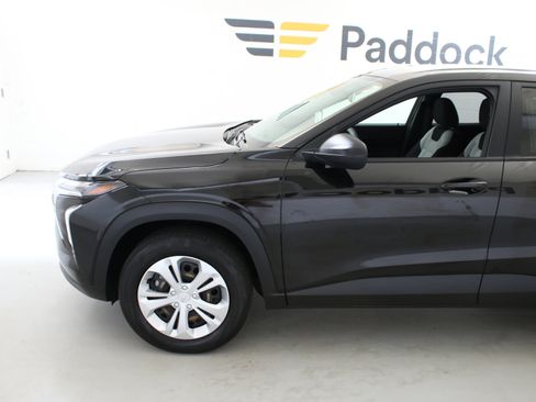 Used 2024 Chevrolet Trax LS FWD image 5