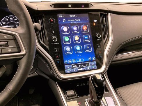 Used 2025 Subaru Outback Limited image 5