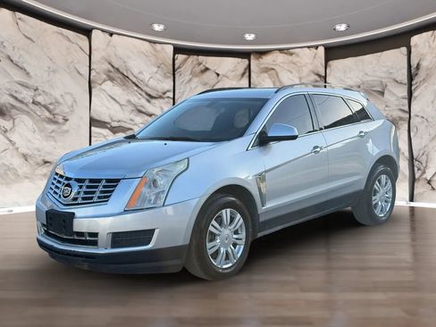 Used 2015 Cadillac SRX FWD image 2