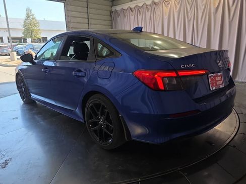 Used 2024 Honda Civic Sport image 7