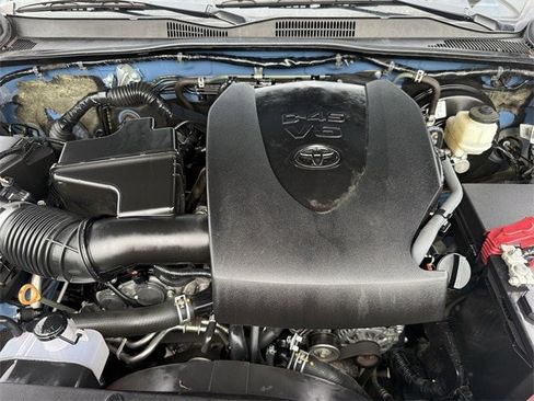 Used 2019 Toyota Tacoma TRD Sport w/ Technology Package image 34