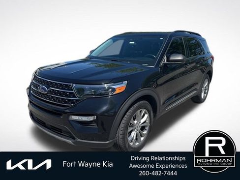 Used 2021 Ford Explorer XLT w/ Equipment Group 202A AWD/4WD image 1
