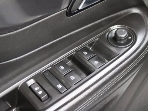 Used 2019 Buick Encore Preferred image 9