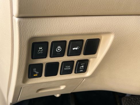 Used 2019 Nissan Pathfinder Platinum image 28