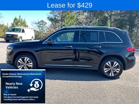 Used 2025 Mercedes-Benz GLB 250 4MATIC image 7