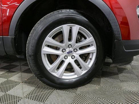Used 2018 Ford Explorer XLT w/ Equipment Group 201A image 15