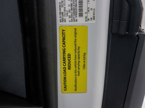 Used 2018 Ford Transit 350 XLT RWD image 34