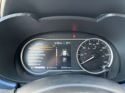 Used 2025 Nissan Versa SV image 40