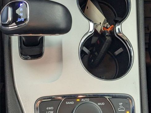 Used 2014 Jeep Grand Cherokee Summit image 23