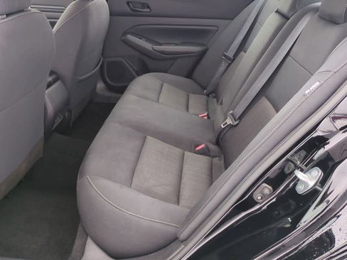 Used 2024 Nissan Altima 2.5 SV image 17