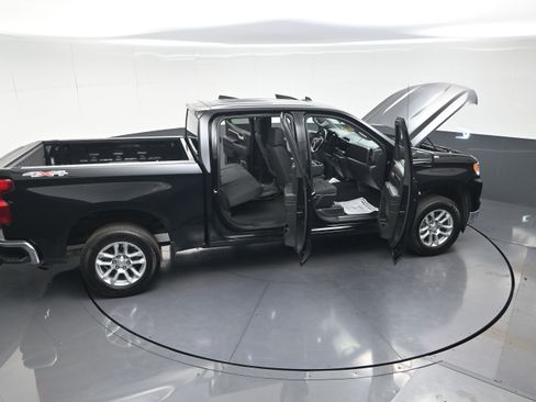 Used 2023 Chevrolet Silverado 1500 LT AWD/4WD image 14