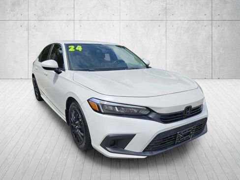 Used 2024 Honda Civic LX image 2