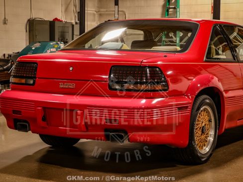 Used 1990 Pontiac Grand Prix SE FWD image 46