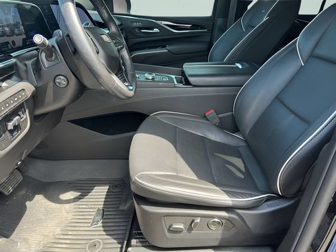 Used 2023 Cadillac Escalade Sport w/ LPO, ONYX Package AWD/4WD image 10