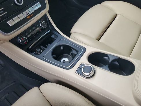 Used 2019 Mercedes-Benz GLA 250 image 26