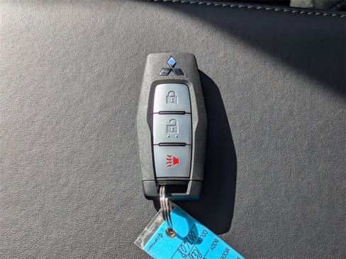 New 2026 Mitsubishi Outlander ES image 29