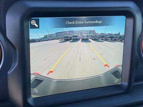 Used 2023 Jeep Gladiator Mojave w/ Trailer Tow Package image 18