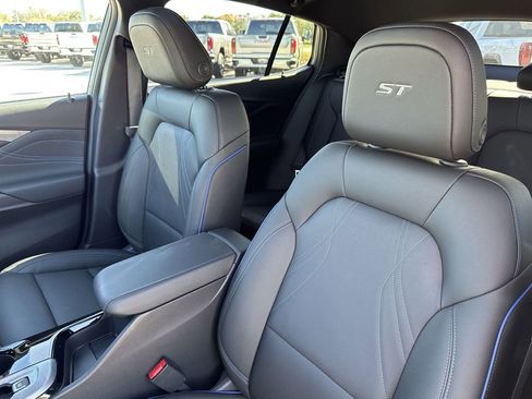 New 2026 Buick Envista Sport Touring w/ Convenience I Package image 29