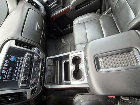 Used 2019 GMC Sierra 3500 SLT image 19